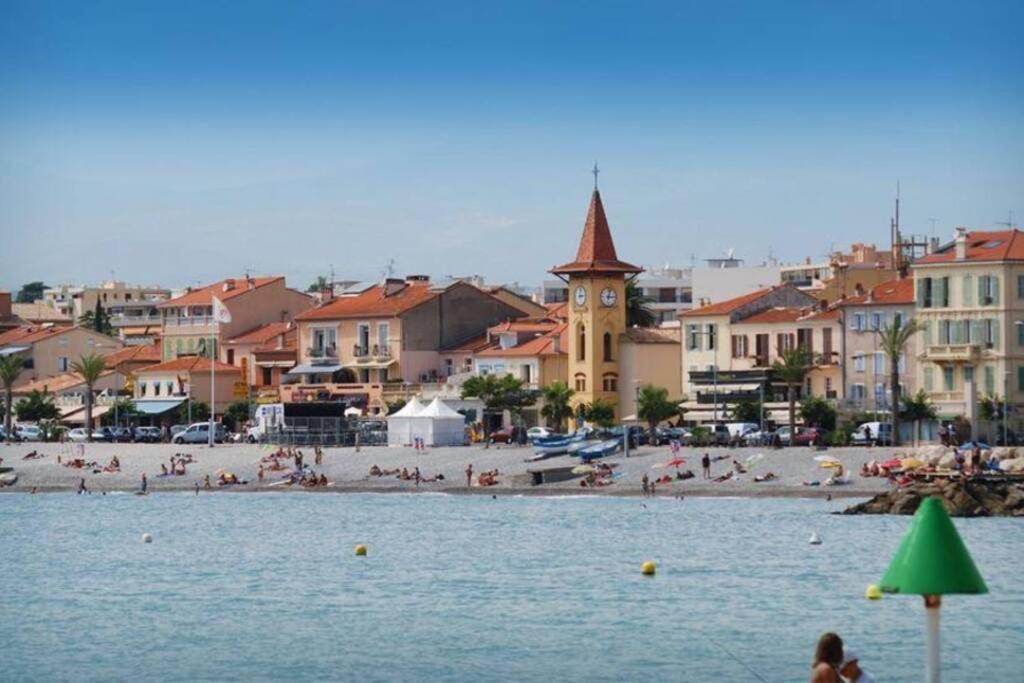 Appartement 6 Personnes Face A La Mer Cagnes-sur-Mer Exterior photo
